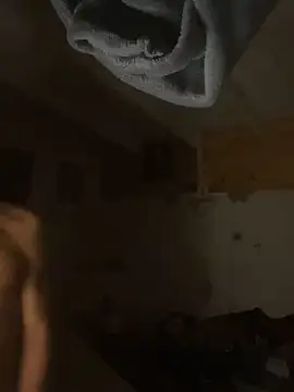 Mannythedude: διαδικτυακό σόου στην κάμερα