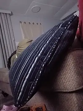 Aliesesay1's Webcam Show