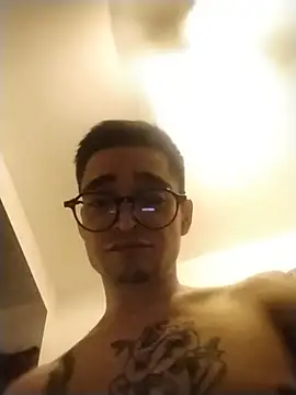 הופעת וובקאם של 9EddieBoi4