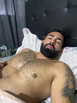 Show modela JAKE_KING_HOT na web-kameri