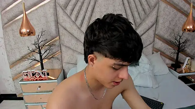 DamiaanXx webcam show