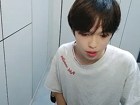 T2028T 在線直播表演
