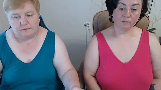 Lindy-Jeanie webcam show
