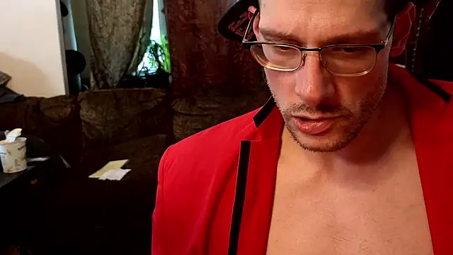 MasterDaddyCool: διαδικτυακό σόου στην κάμερα