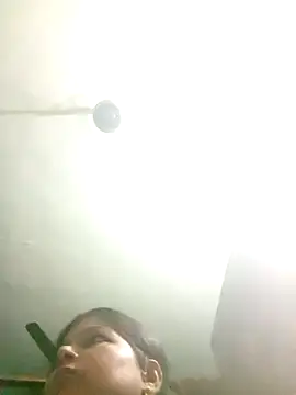 Webkamerová show hot_bhabi1