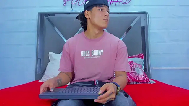 TemptKing_'s Webcam Show