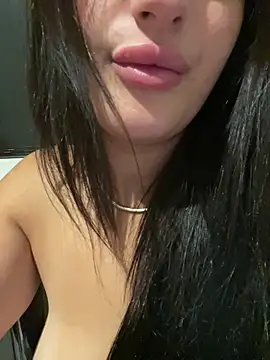 Milana_UKのウェブカメラショー