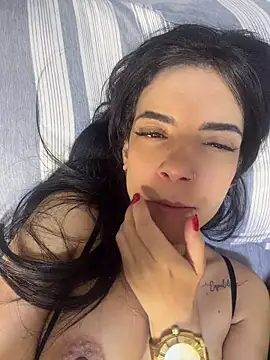Show modela Nellaymaxi-hotconnection na web-kameri
