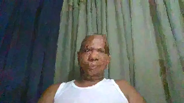 bigblackcock75 网络视讯表演