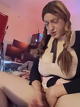 Show webcam de sissytrapdolly24