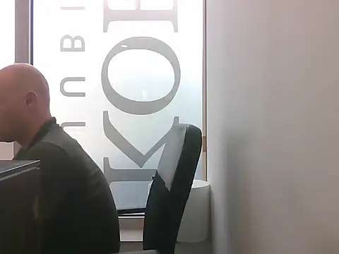 BisexualMen1993 webcam show