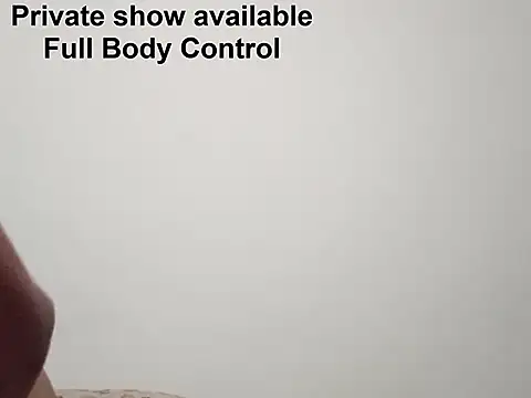 Muscle_daddy_ Show in webcam