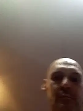 ClydeCan409 webkamerás műsora