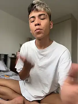 MaxiWildd webcam show