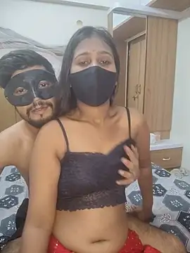 Laiba_Sugarn Webbikameraesitys