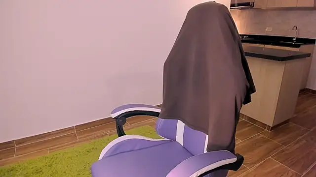 estivii 在線直播表演