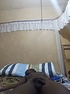 myles_erqt webcam show
