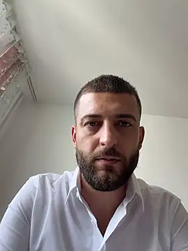 Pablo_Hornyguy95n Webbikameraesitys