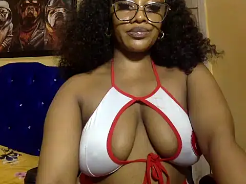 BOOTY_BANGERxxx élő XXX-chatje