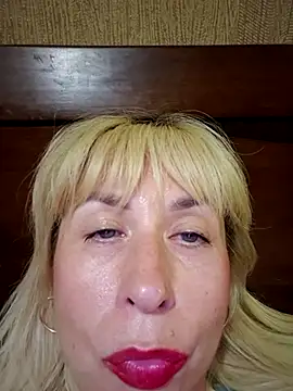 XXX chat uživo modela SelinaLovqx