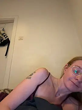 Chat +18 de jannis1992 ao vivo