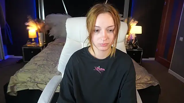 Chat XXX en directo de LizzaMoonn