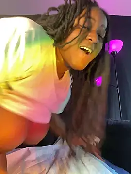 GirthGoddessCoco's Webcam Show