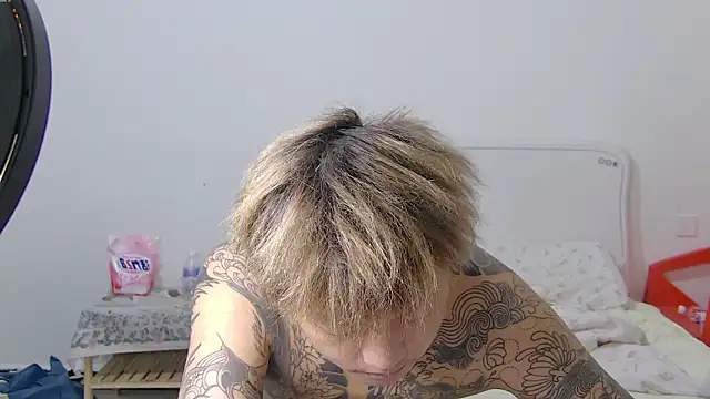 Chocolates-001 live XXX chat