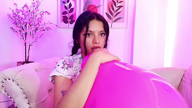 Maddie_T18 라이브 XXX 채팅