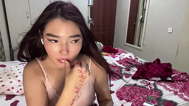 LammingLoner live XXX chat
