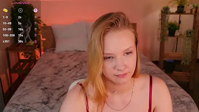 צ'אט XXX בשידור חי של StaceyyJones
