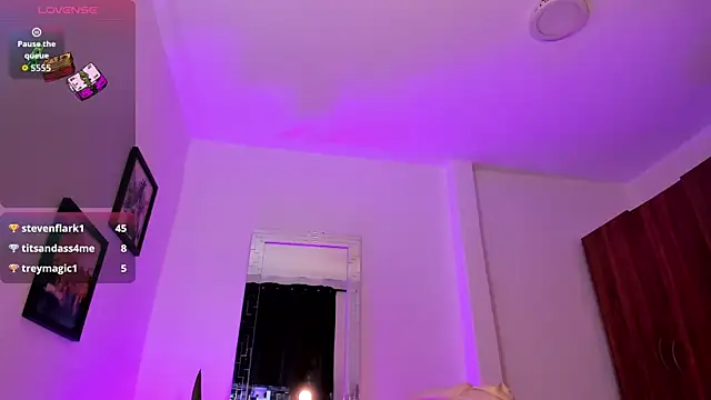 Chat XXX Live chloejones__