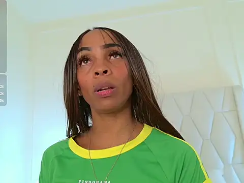 hilarytompson Live XXX-Chat