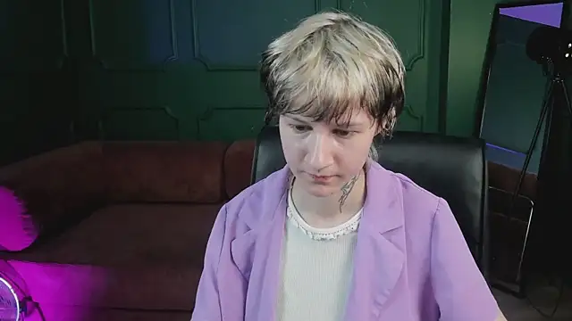 Senpai_Sins' Live XXX Chat