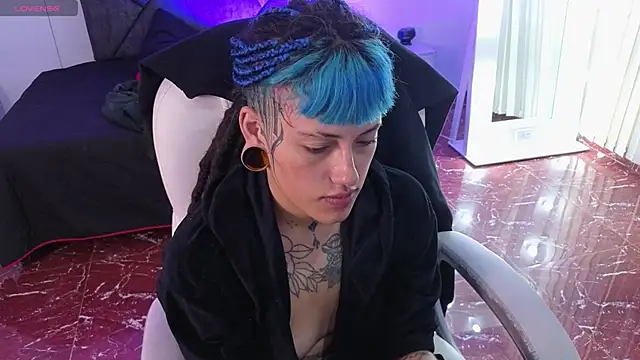 Czat XXX na żywo – _sharlotte777