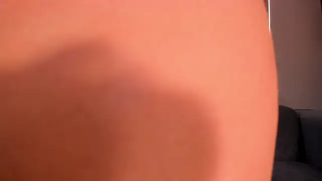 XXX chat uživo modela KylaMorrison