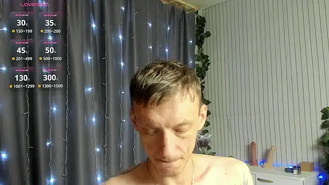 Živý XXX chat James2Inked