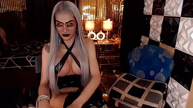 MonstrousCockDiva – Naživo XXX chat