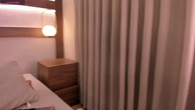 دردشة Emii_Lux الجنسية المباشرة