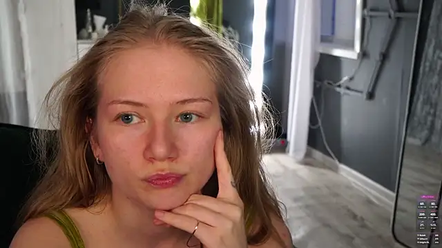 hetaerart's Live XXX Chat