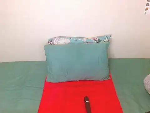 ChocoSlenderXXX's Live XXX Chat