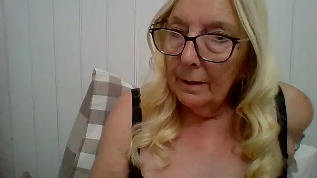 Chanel-56n Live XXX chat