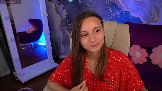 TinyNatalie's Live XXX Chat