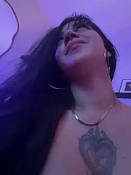 Chat +18 de EmmyEvans1 ao vivo