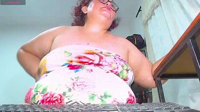 ashelymalefica's Live XXX Chat