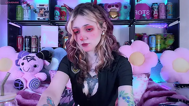 _Devill_Baby – Naživo XXX chat