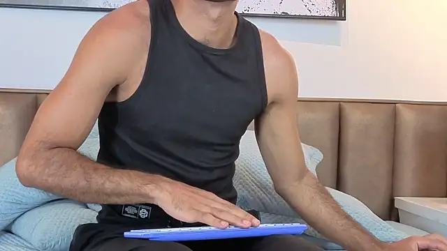 Chat XXX en directo de Ethan__Walker