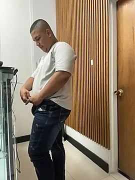 Czat XXX na żywo – Patricio_02