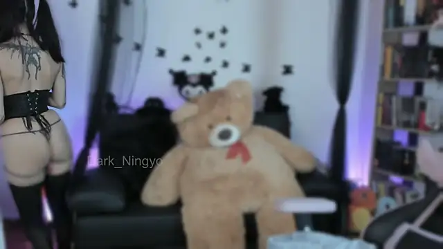 Dark_ningyo1のライブXXXチャット