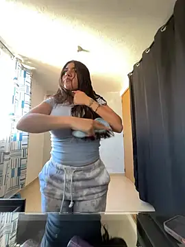 Monica17 XXX чат на живо